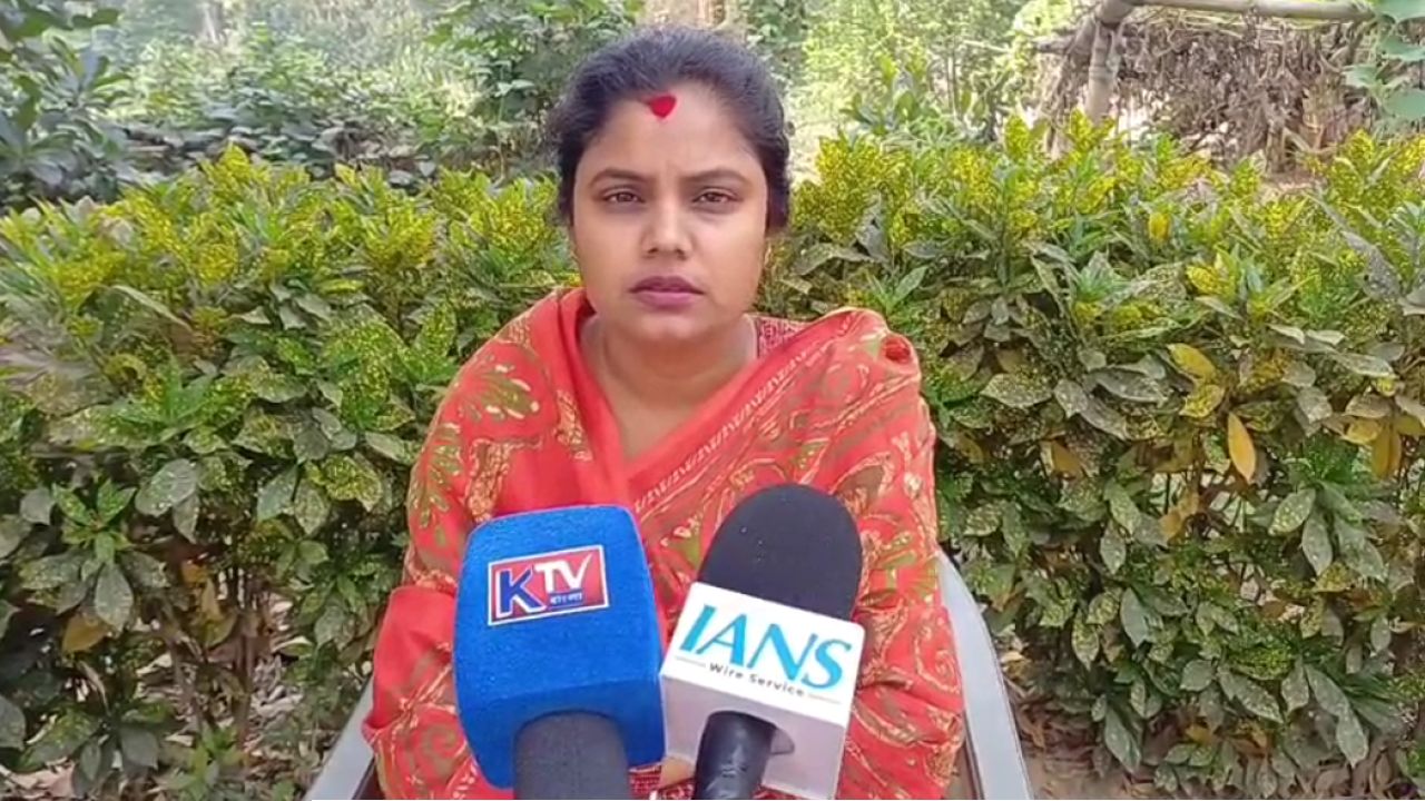 ভোটের আগেই হারের ভয়? দুবারের বিজেপি জেলা পরিষদ সদস্যার নাম তালিকা থেকে ওড়াল তৃণমূলী ষড়যন্ত্র!