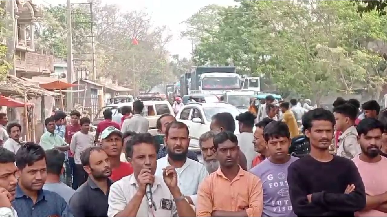 ভোটার তালিকায় নাম 'বিচারাধীন', আতঙ্কে হৃদরোগে আক্রান্ত হয়ে মৃত্যু বৃদ্ধের! উত্তাল মুর্শিদাবাদ