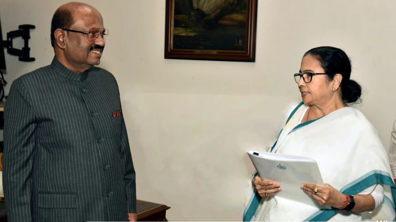 প্রাক্তন রাজ্যপাল বোসের সঙ্গে সাক্ষাৎ, ‘অবিচার হয়েছে’ বললেন মমতা