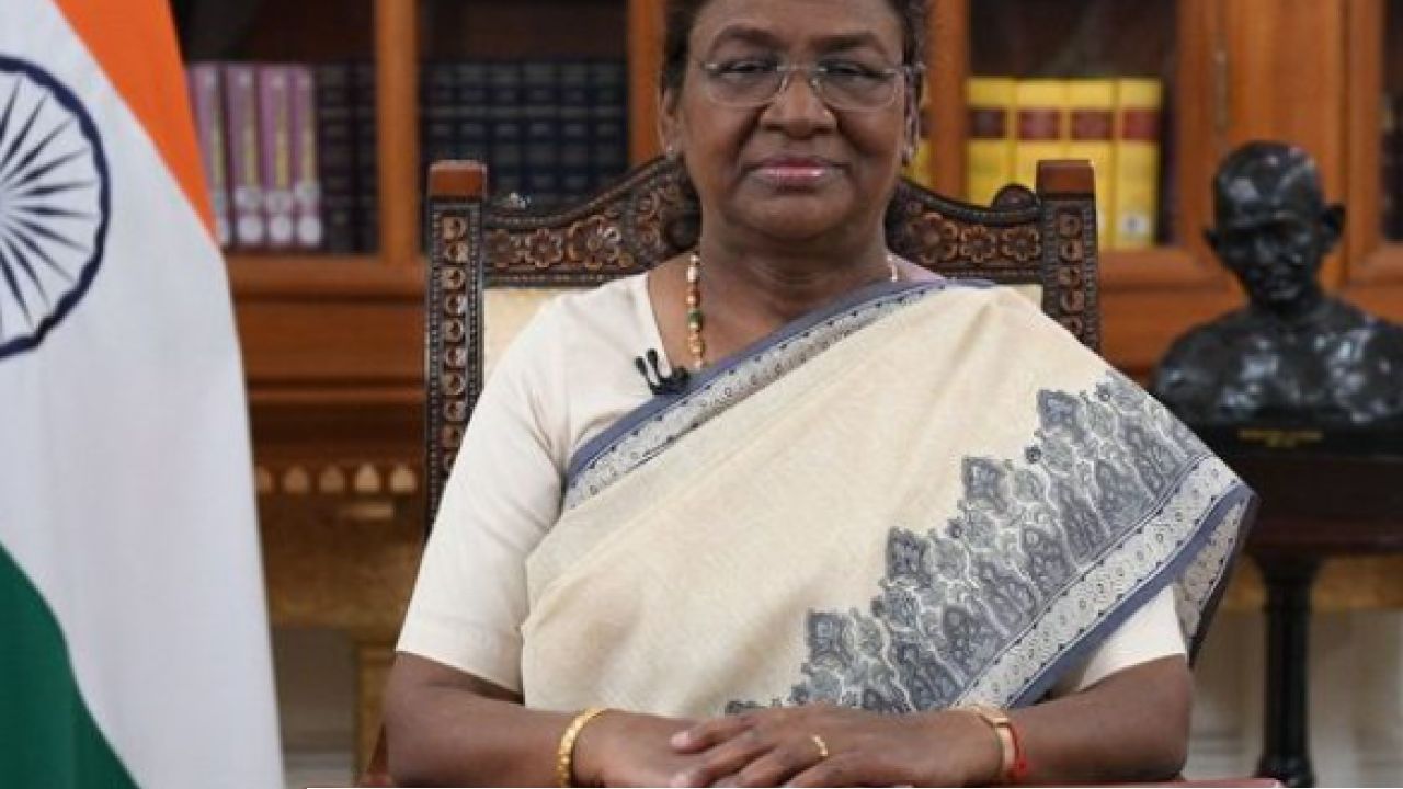 মেটেনি বিবাদ? রাষ্ট্রপতির &lsquo;অ্যাপয়েন্টমেন্ট&rsquo; পেতে রাইসিনা হিলস &lsquo;প্রদক্ষিণ&rsquo; করছে তৃণমূল