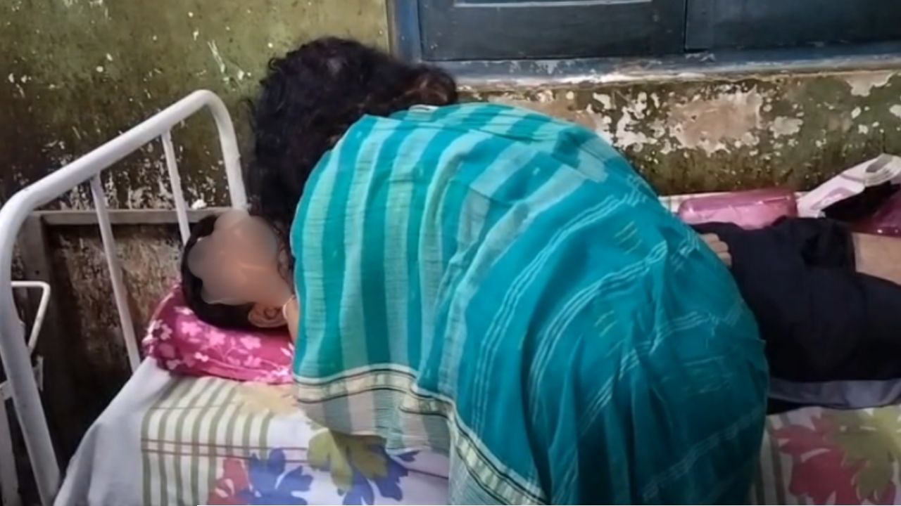 বাবার মৃত্যুশোক সইতে পারলেন না ছেলে? জঙ্গিপুর হাসপাতালে BSF জওয়ানের মৃত্যুতে ঘনীভূত রহস্য!