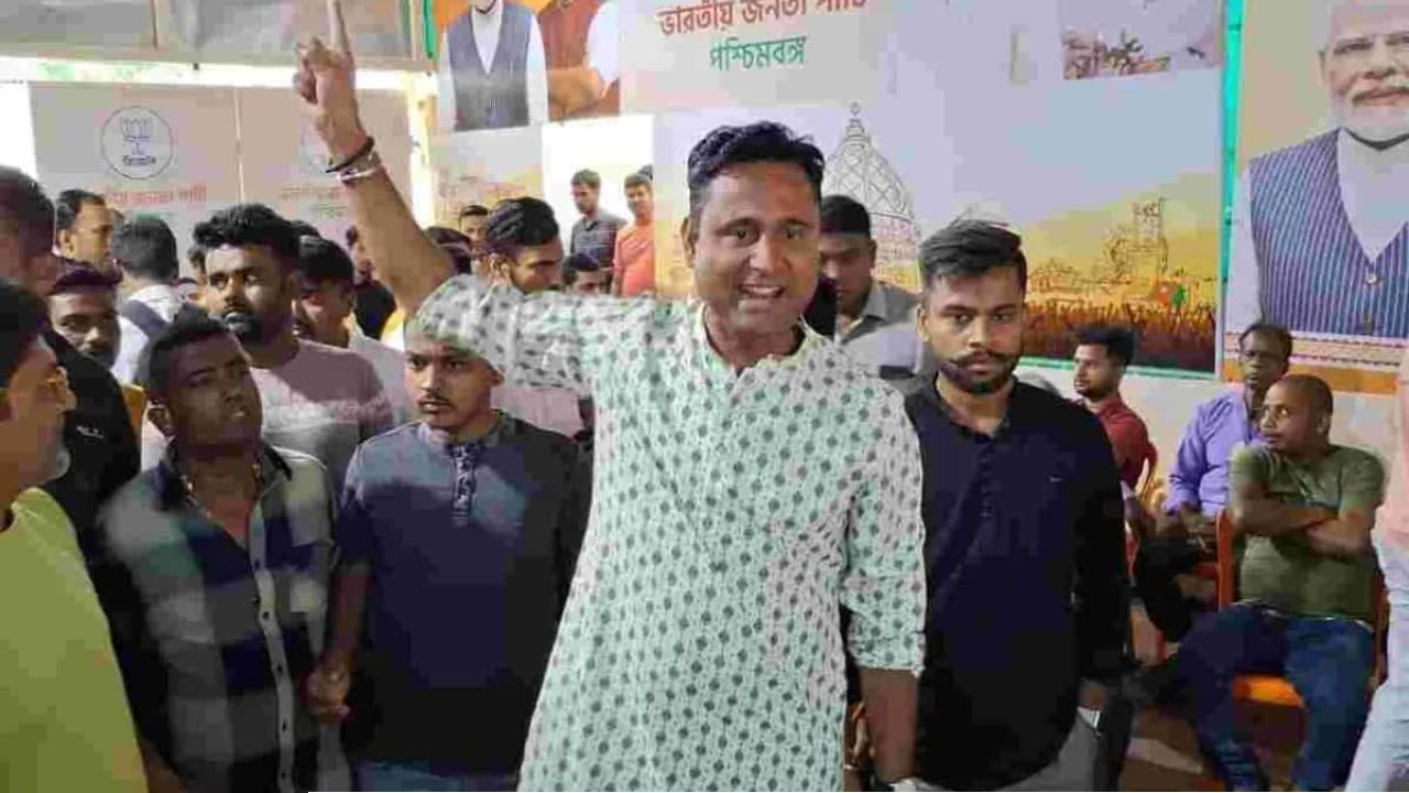 বিজেপিতে প্রার্থী-বিক্ষোভ চরমে! ফের সল্টলেক দফতরে ধুন্ধুমার, &lsquo;টাকার বিনিময়ে টিকিট&rsquo; বিক্রির বিস্ফোরক অভিযোগ!