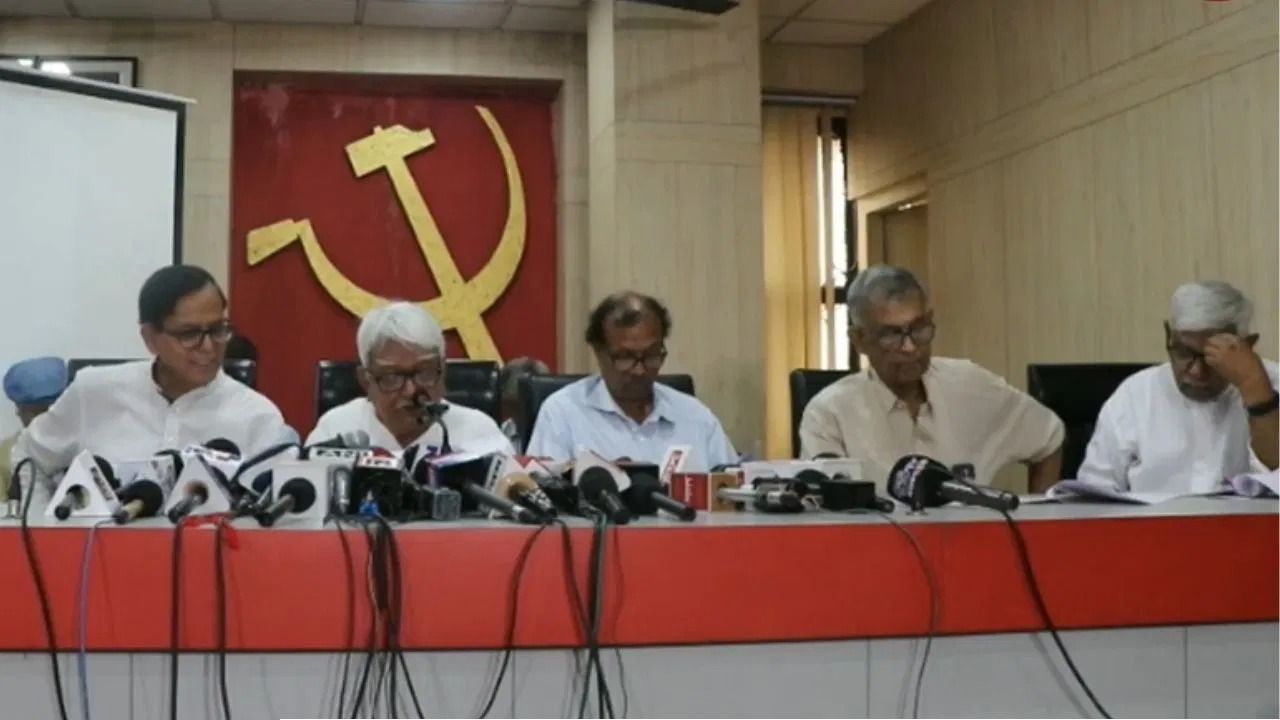 তৃতীয় দফায় আরও ১৫ আসনে প্রার্থী ঘোষণা বামেদের