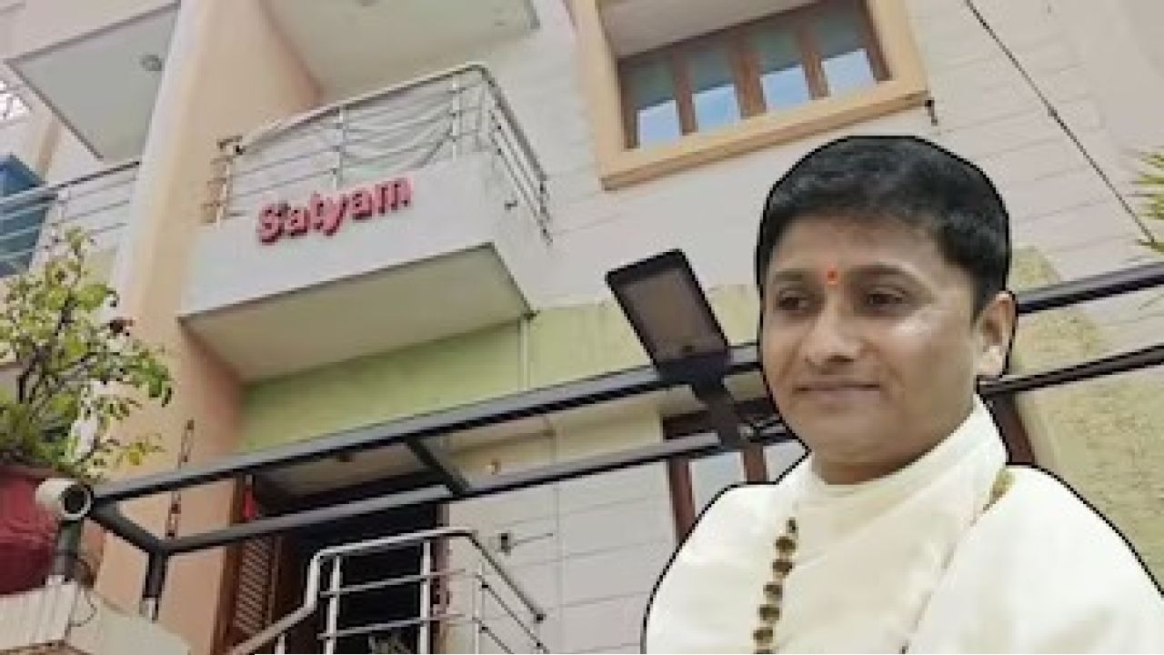 অলৌকিক ওষুধের নামে প্রতারণা ও নাবালিকার শ্লীলতাহানি! গুজরাটে গ্রেপ্তার ‘ভণ্ড’ প্রদীপ গুরুজি