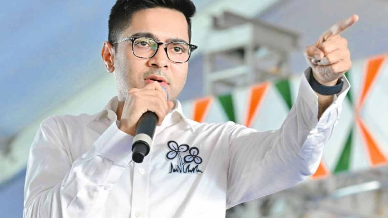 এক্সিট পোল ‘ভুল’, নজর এবার স্ট্রংরুমে! কাউন্টিং এজেন্টদের নিয়ে বিশেষ বৈঠক ডাকলেন অভিষেক