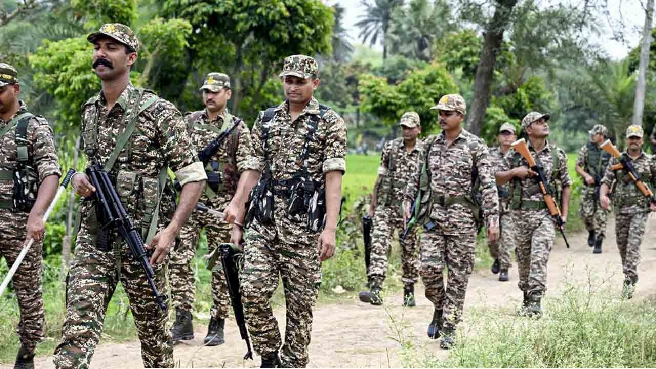 ভোট-পরবর্তী অশান্তি রুখতে আধাসেনা মোতায়েনের আর্জি, জরুরি ভিত্তিতে শুনানির খারিজ সুপ্রিম কোর্টে