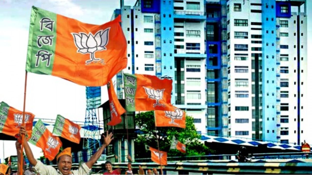 নবান্নে এবার গেরুয়া নিশান! মেরুকরণ না কি প্রশাসনিক ব্যর্থতা— কোন জাদুবলে বাংলা জয় করল বিজেপি?