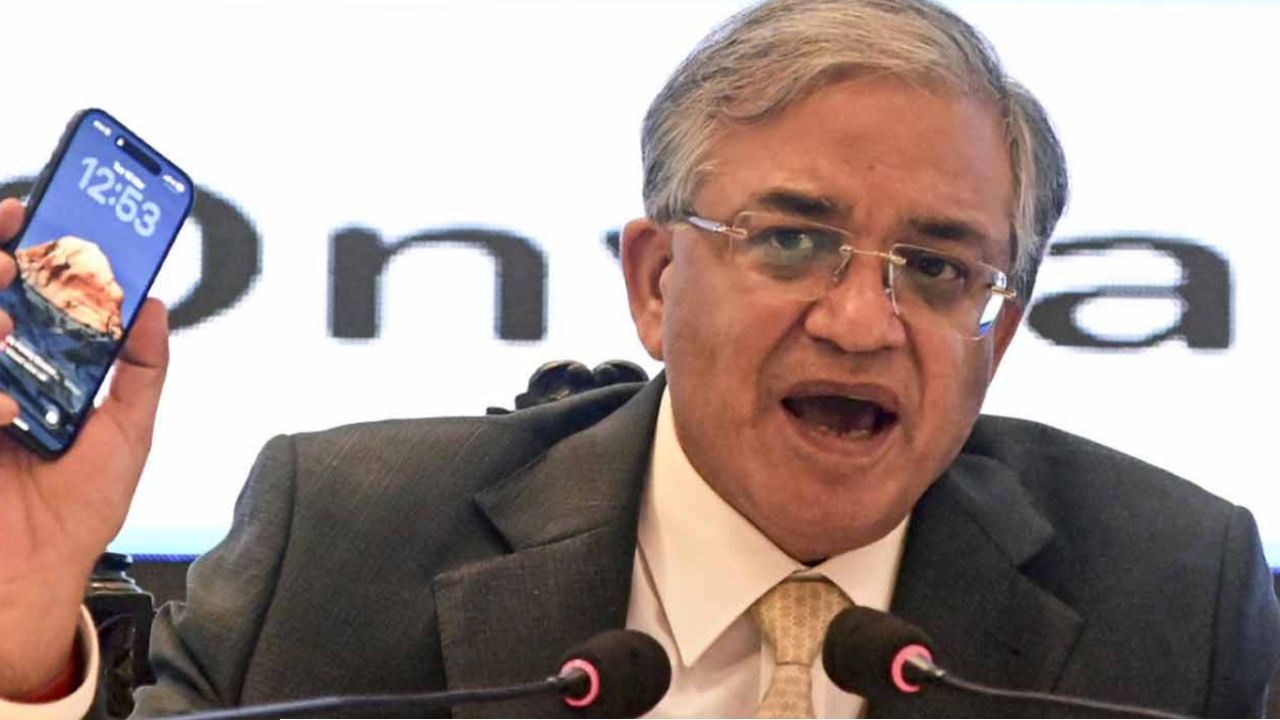 বাংলার হিংসা রুখতে এবার ‘ব্রহ্মাস্ত্র’ প্রয়োগ কমিশনের! অভিযুক্তদের জন্য কী কড়া নির্দেশ দিলেন জ্ঞানেশ কুমার?