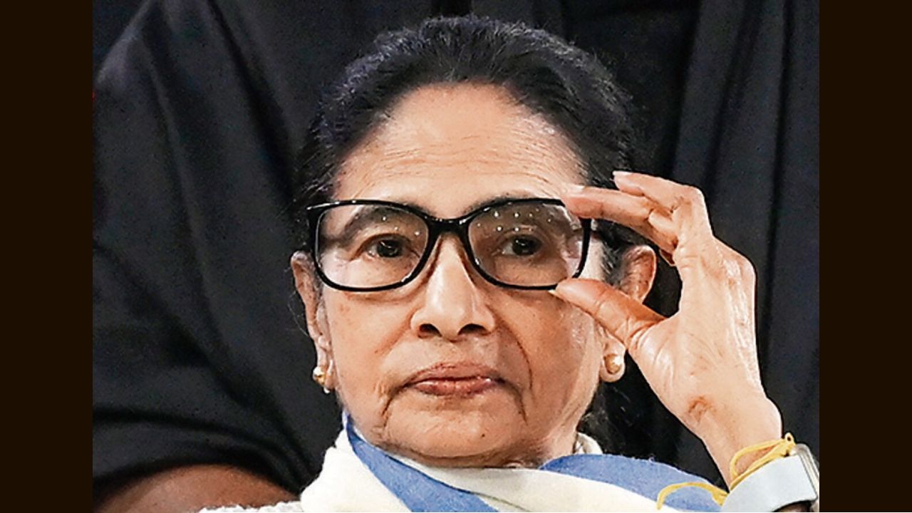 সরকার বদলে গেলেও মমতার জন্য ‘জেড প্লাস’ নিরাপত্তাই বহাল, ঘোষণা রাজ্য পুলিশের ডিজির!
