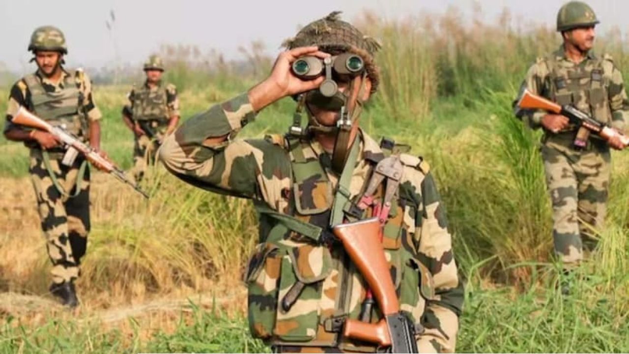 ‘পুশব্যাক’ আতঙ্কে কাঁপছে ঢাকা! ভারত সীমান্ত ‘সিল’ করার হুঁশিয়ারি দিতেই বিজিবি-কে চরম সতর্কবার্তা বাংলাদেশের