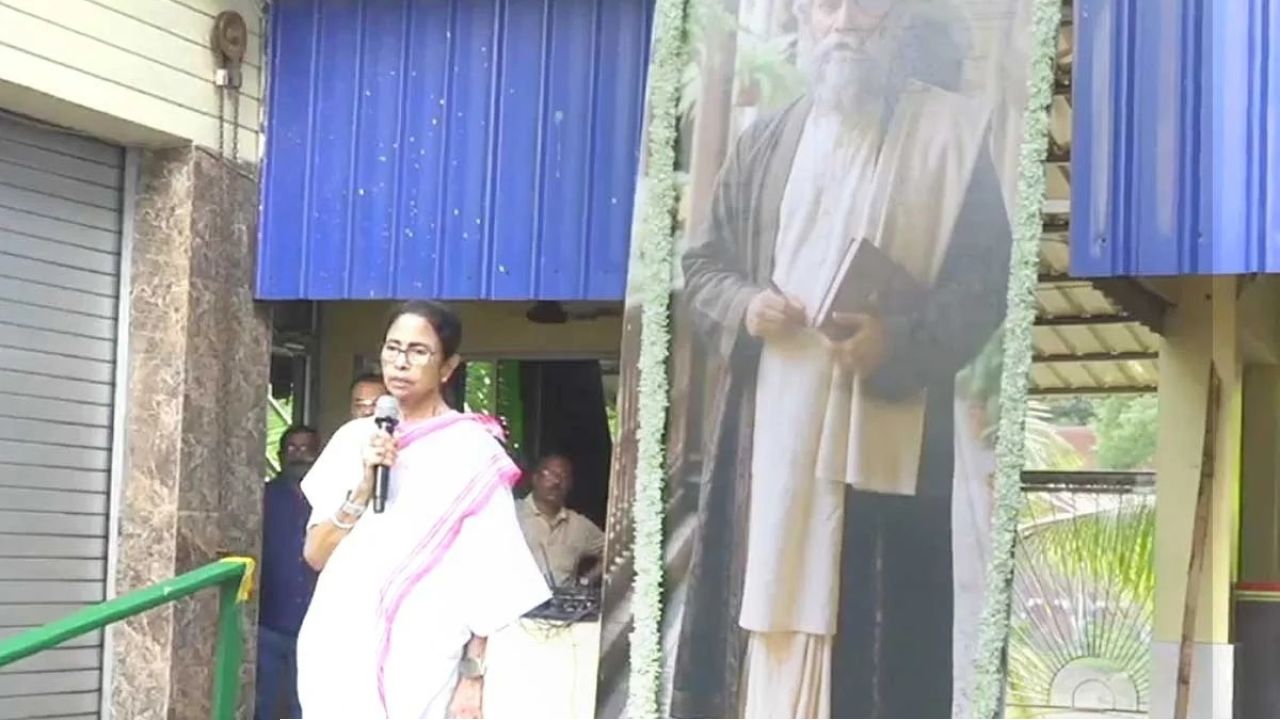 ‘শত্রু’ বামেদেরই এবার জোটসঙ্গী হওয়ার ডাক মমতার! বিপর্যয়ের পর কি এবার নতুন সমীকরণ বাংলায়?