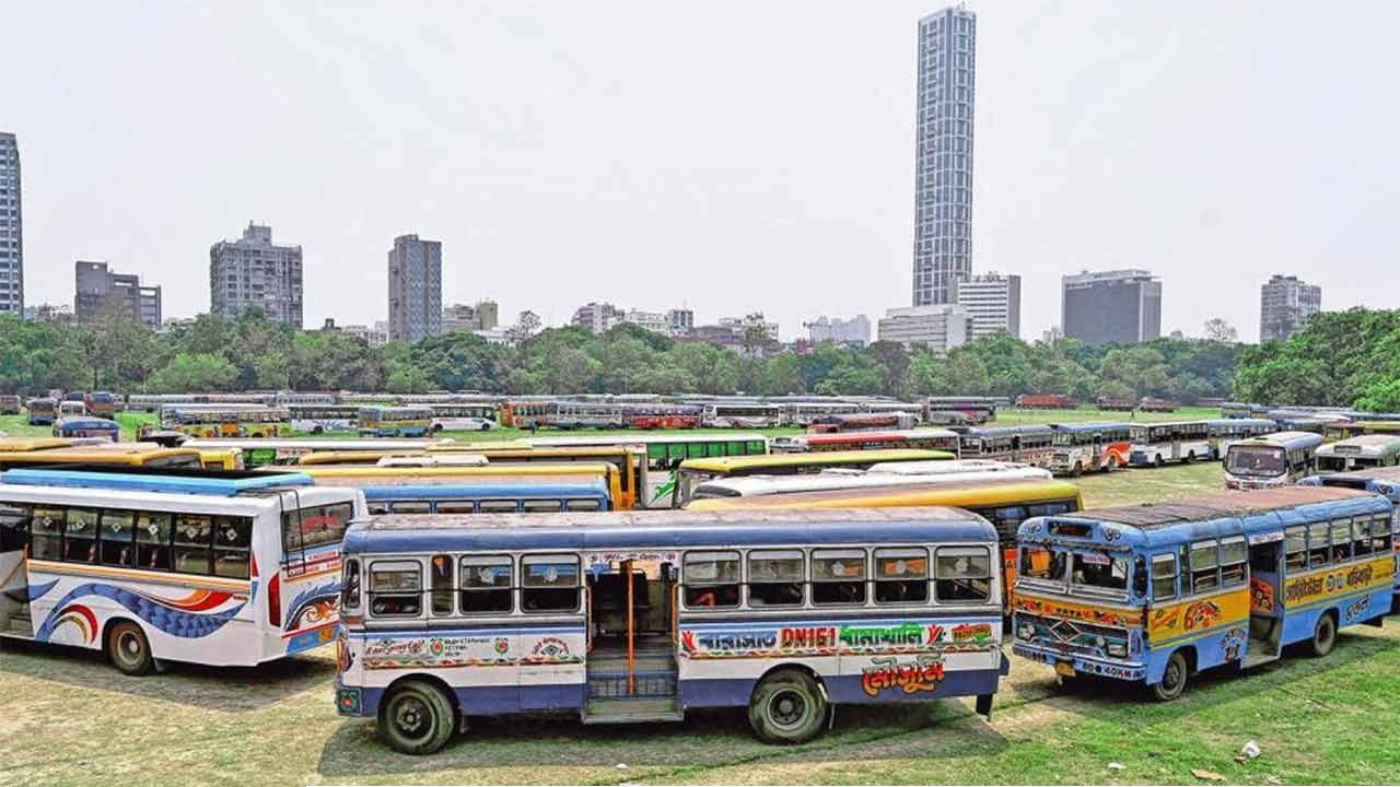 রাস্তায় কি এবার ‘অড-ইভেন’ মোড চালু? মোদীর বার্তার পর ব্যক্তিগত গাড়িতে রাশ টানার প্রস্তাব এল নবান্নে!