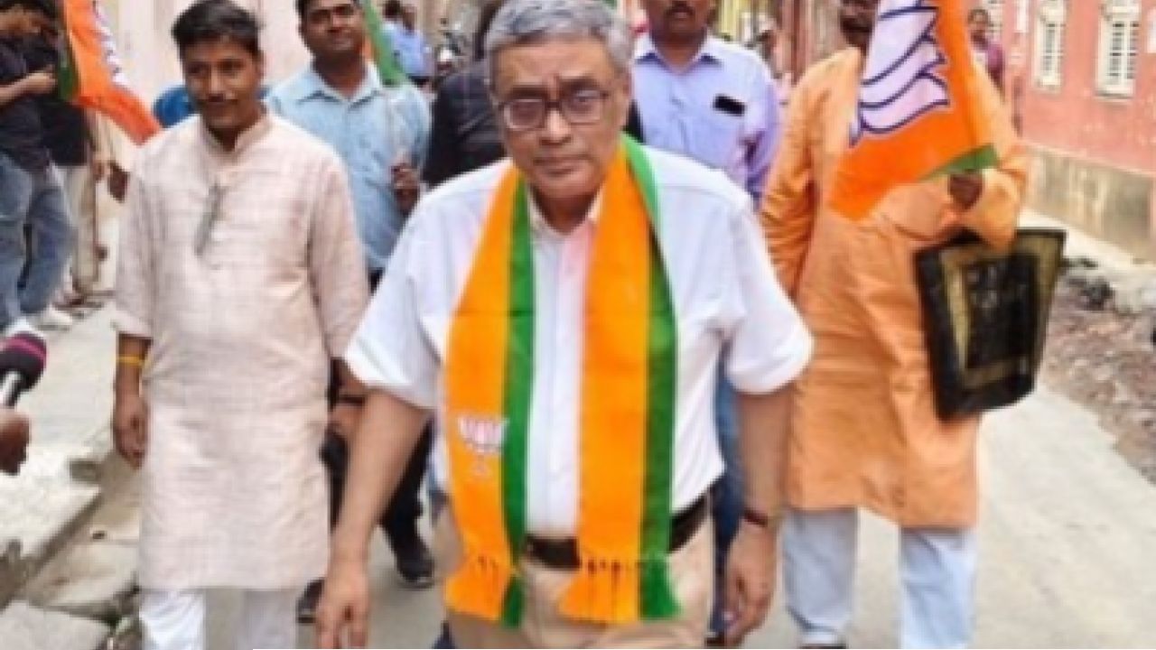 শিক্ষা দফতরে বড় চমক শুভেন্দুর! গুরুত্বপূর্ণ দায়িত্ব পেলেন স্বপন দাশগুপ্ত, নবান্নেই বড় ইঙ্গিত মুখ্যমন্ত্রীর