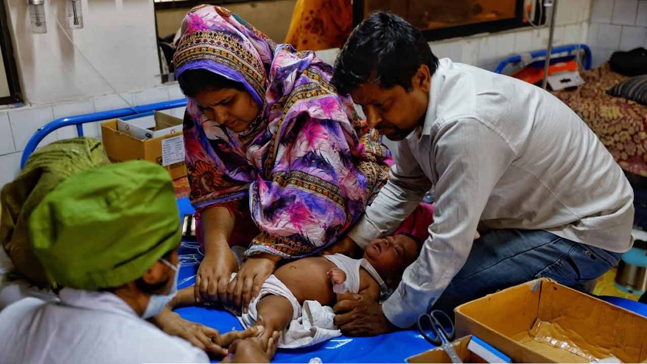 ২ মাসে ৪৫১ শিশুর মৃত্যু! বাংলাদেশে মহামারীর রূপ নিচ্ছে হাম, চিকিৎসক সংগঠনের কাঠগড়ায় ইউনূস সরকার