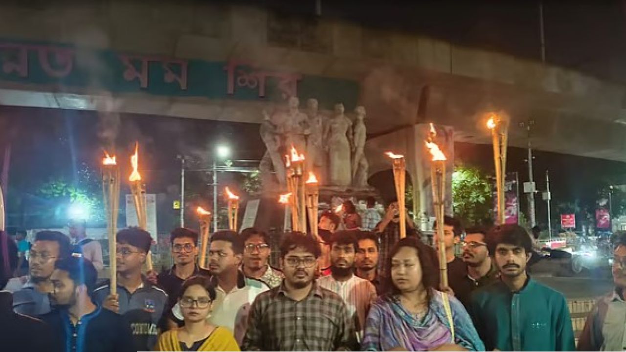 বাংলাদেশে শিশুধর্ষণ ও খুনে উত্তাল গণরোষ, তাড়া খেলেন প্রধানমন্ত্রী তারেক