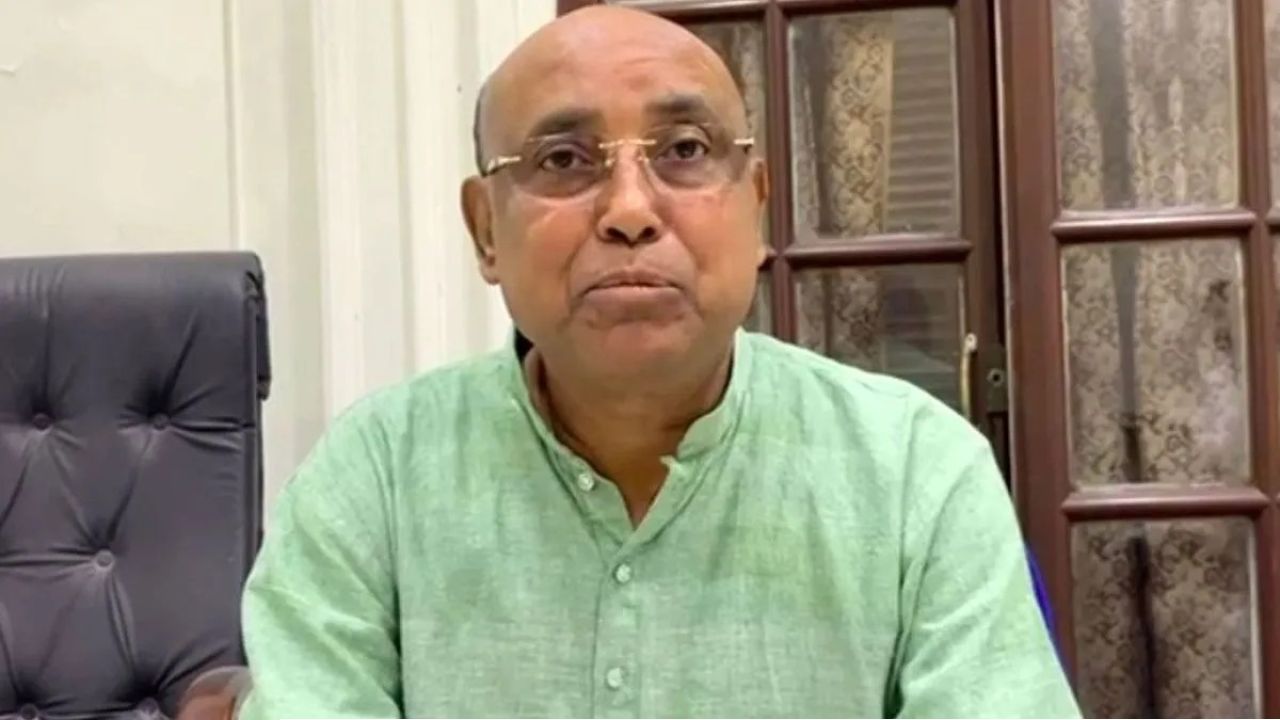 নেতাদের ওপর কেন এত ক্ষোভ-বিক্ষোভ? ইডি দপ্তরে ঢোকার মুখে বিস্ফোরক রথীন ঘোষ, রাজ্য রাজনীতিতে শোরগোল