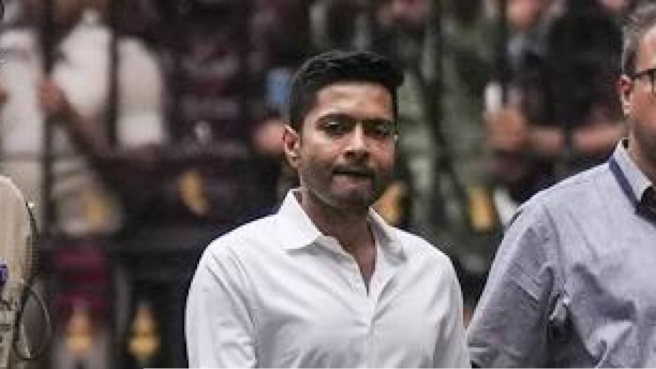 ১১ ঘণ্টার ম্যারাথন জেরা শেষে বোমা ফাটালেন অভিষেক! ইডি দপ্তর থেকে বেরিয়েই চরম হুঁশিয়ারি