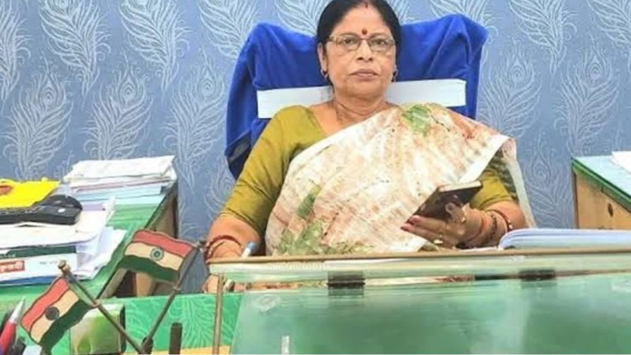 সোনামুখীর পর এবার বাঁকুড়া! আচমকা ইস্তফা তৃণমূলের পুরপ্রধানের, তবে কি জেলা হাতছাড়া হচ্ছে ঘাসফুলের?