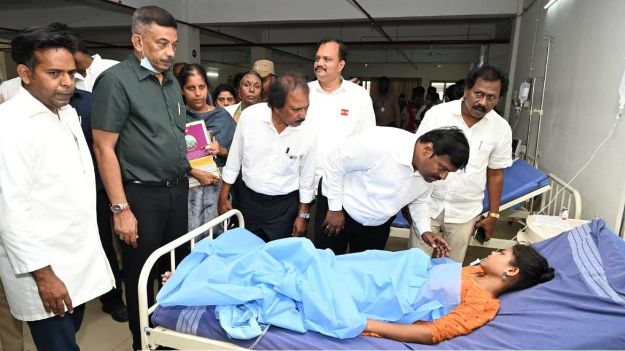 চিংড়ি কারখানায় সাক্ষাৎ গ্যাস চেম্বার! হু হু করে ছড়াল বিষাক্ত অ্যামোনিয়া, মৃত্যুর কোলে ঢলে পড়লেন ৭ জন