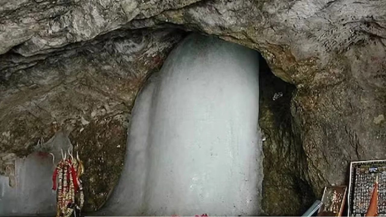 পাঁচদিনেই গলে গেল ‘বরফানি বাবা’! কেন উধাও অমরনাথের বরফের শিবলিঙ্গ?