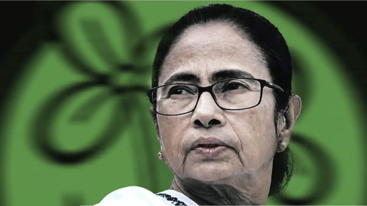 আসল তৃণমূলের লড়াই এবার হাই কোর্টে! মমতার দলের ব্যাঙ্ক অ্যাকাউন্ট নিয়ে ইডির ‘মাস্টারস্ট্রোক’ চাল, বেকায়দায় কালীঘাট?