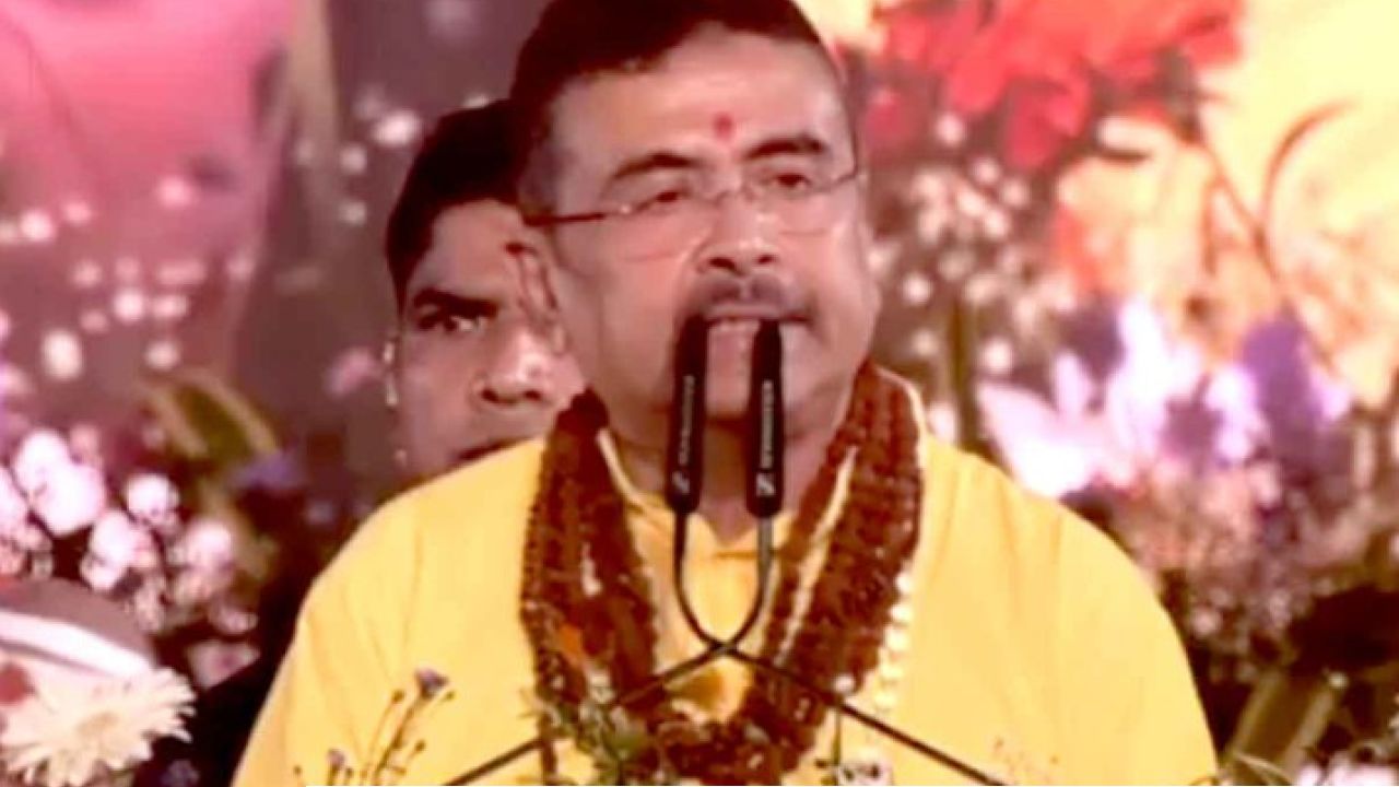 ‘তোষণের রাজনীতিতেই অবহেলিত ছিল তারকেশ্বর!’ শ্রাবণী মেলার মঞ্চে তোপ শুভেন্দুর