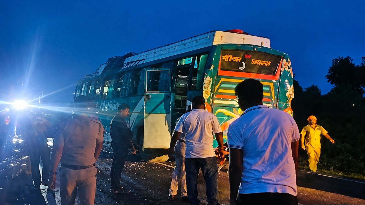 রথের সকালেই শিউরে ওঠা কাণ্ড! দিঘা যাওয়ার পথে ৪ জনের মর্মান্তিক পরিণতি, রক্তে ভাসল জাতীয় সড়ক