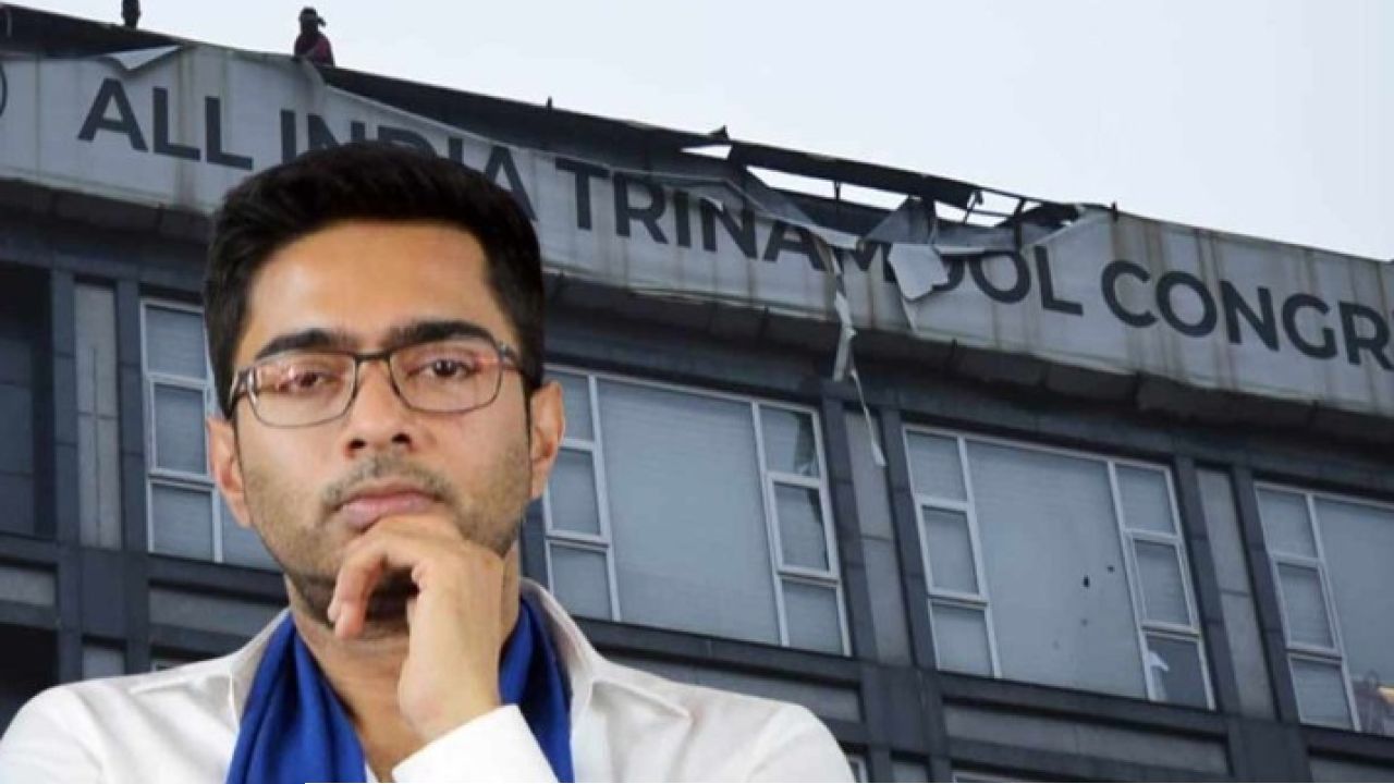 ওয়েবসাইটে কেন বেপাত্তা এফআইআর? শেক্সপিয়র সরণি থানায় তলবের আগেই কলকাতা পুলিশকে তুলোধোনা অভিষেকের!