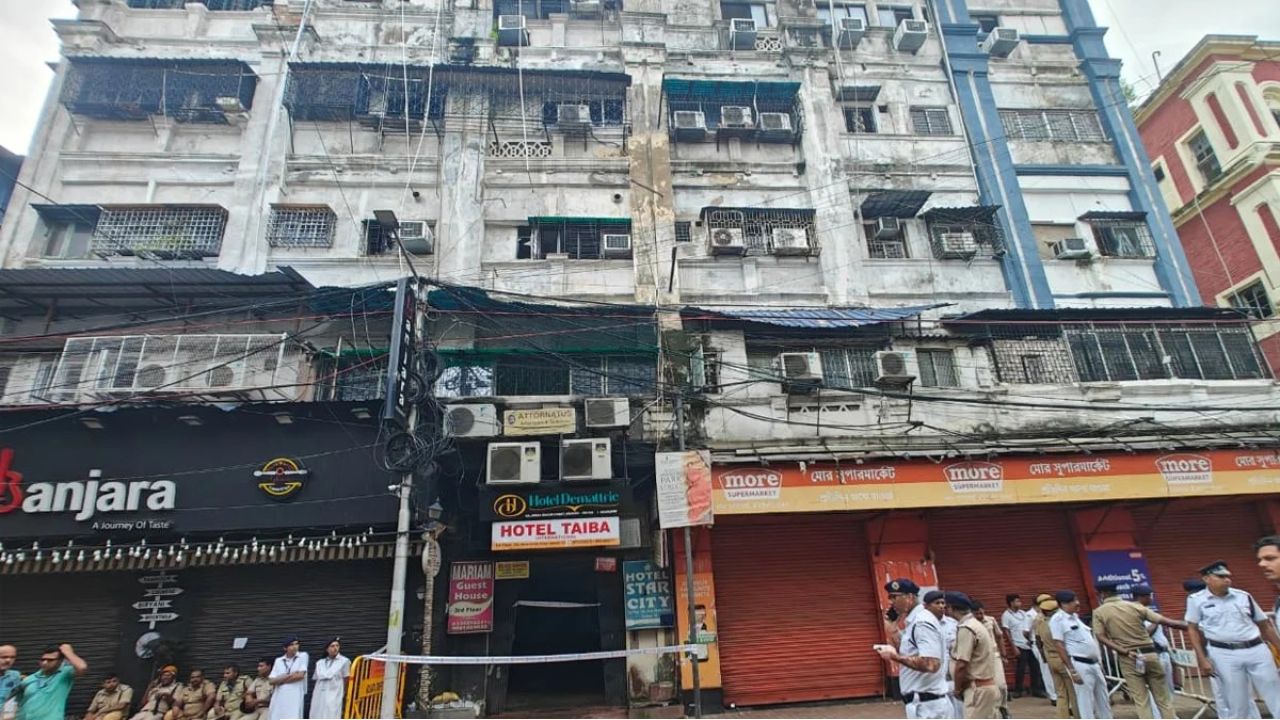 তারাপীঠের পর কলকাতা! নিউ মার্কেটের হোটেলে আগুনে প্রাণ গেল ৯ জনের