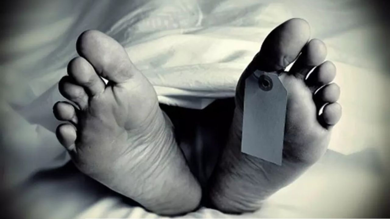 জোটেনি বেড, মেঝেতে ফেলেই দিনভর স্যালাইন! ৩ দিন পর যুবকের নিথর দেহ, রণক্ষেত্র সিমলাপাল 