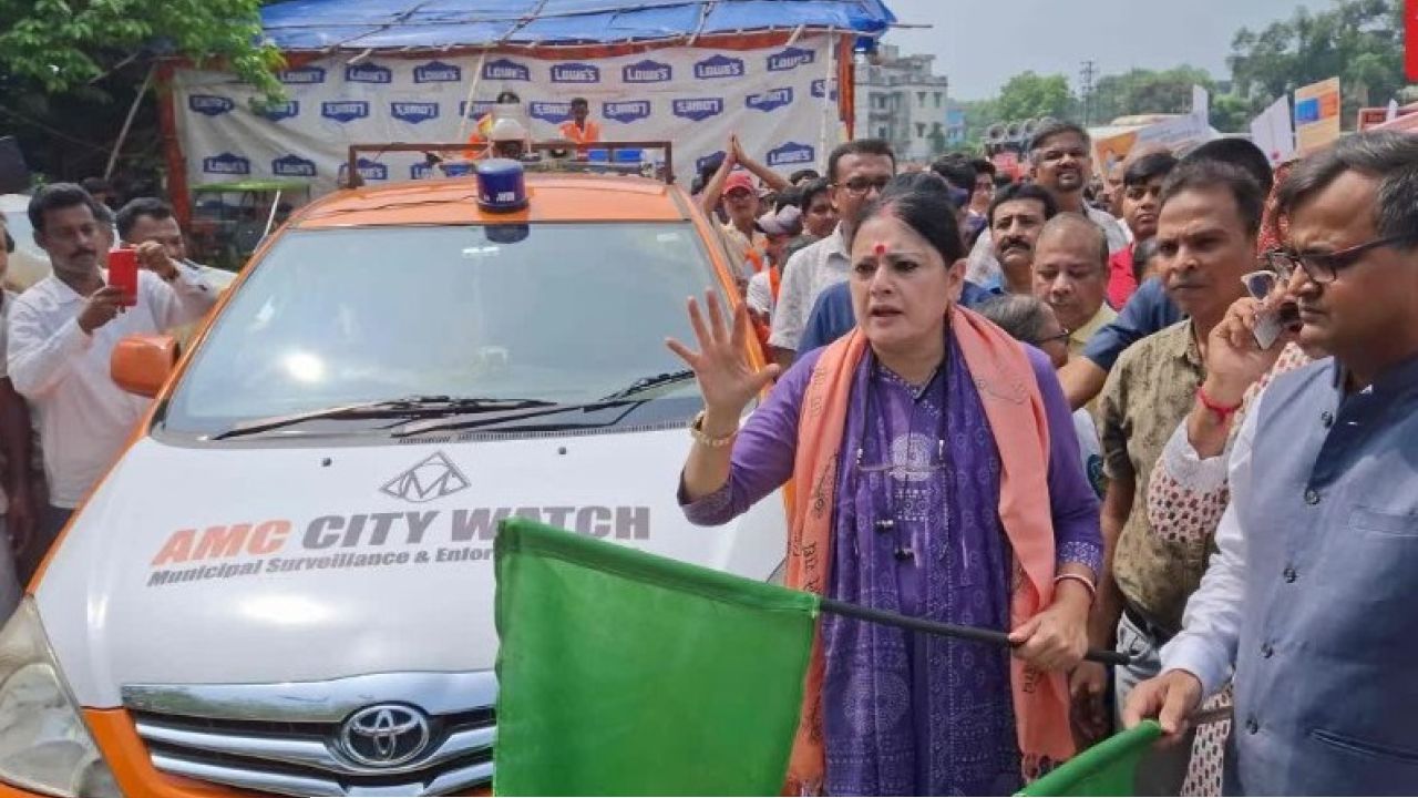রাস্তায় থুতু ফেললেই ক্যামেরাবন্দি! আসানসোলে ৩৬০ ডিগ্রি ক্যামেরার হানায় ৫ দিনে কাঁপন