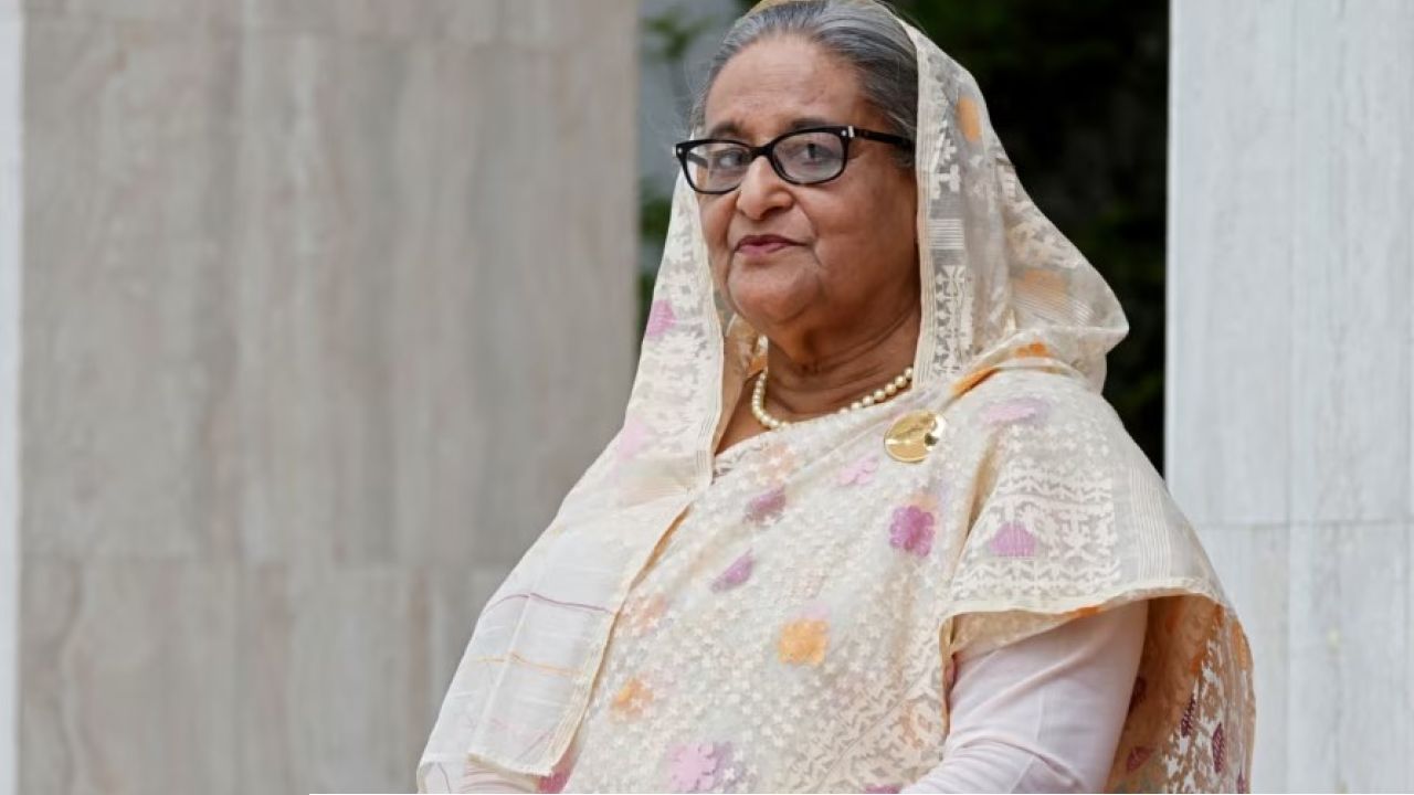 সব সম্পত্তি কেড়ে নেওয়ার নির্দেশ! ১৫ বিঘা জমি থেকে কোটি টাকার ব্যাঙ্ক ব্যালেন্স—আর কী কী রয়েছে হাসিনার নামে?
