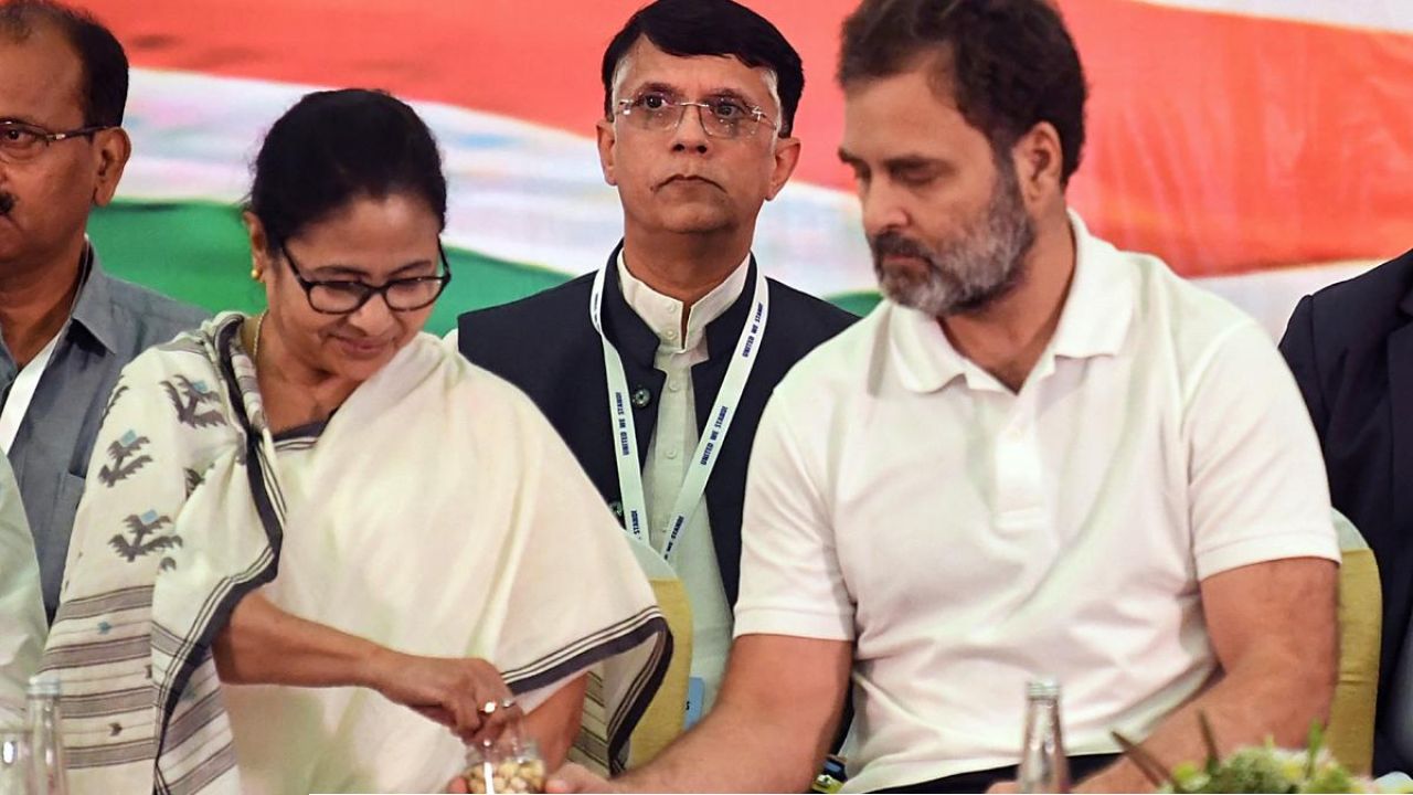 Mamata Banerjee: উপনির্বাচনে দিশাহীন মমতাকে এবার খালি হাতে ফেরাল কংগ্রেসও
