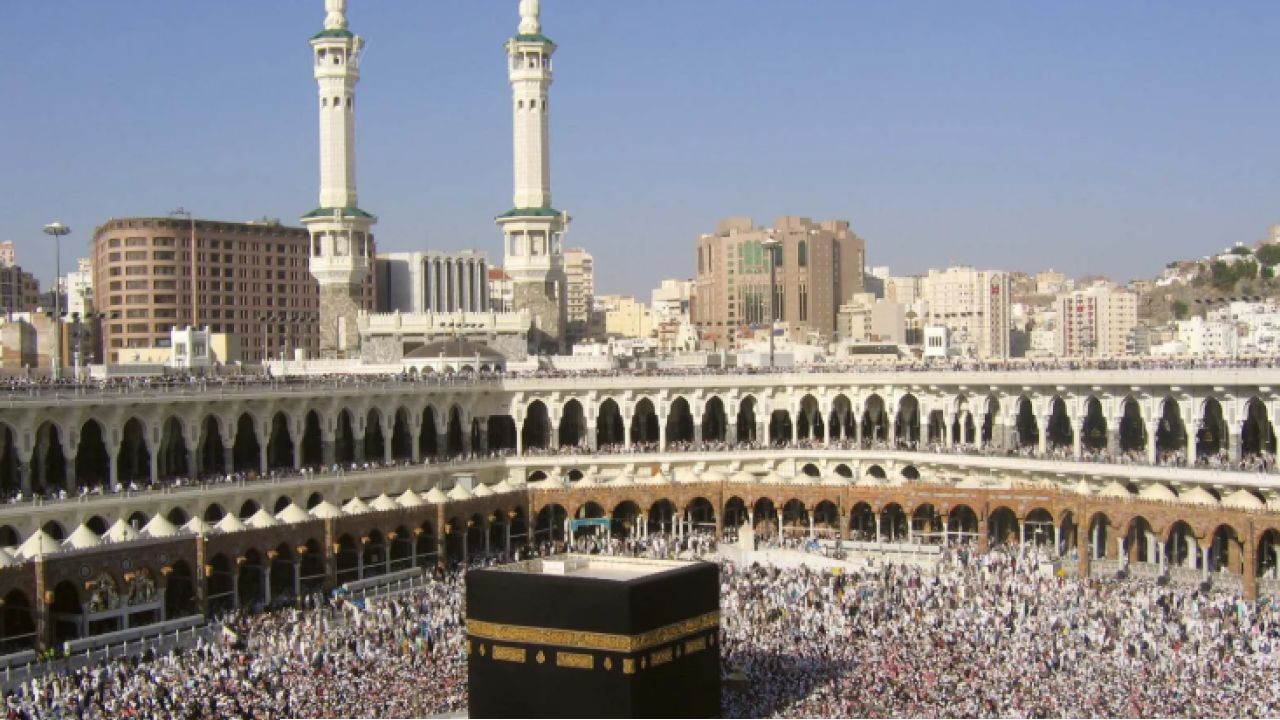 Mecca: মক্কায় রেড সাইরেন, আকাশসীমা লঙ্ঘন হতেই হুথিদের &lsquo;রেড লাইন&rsquo; মনে করাল সৌদি 