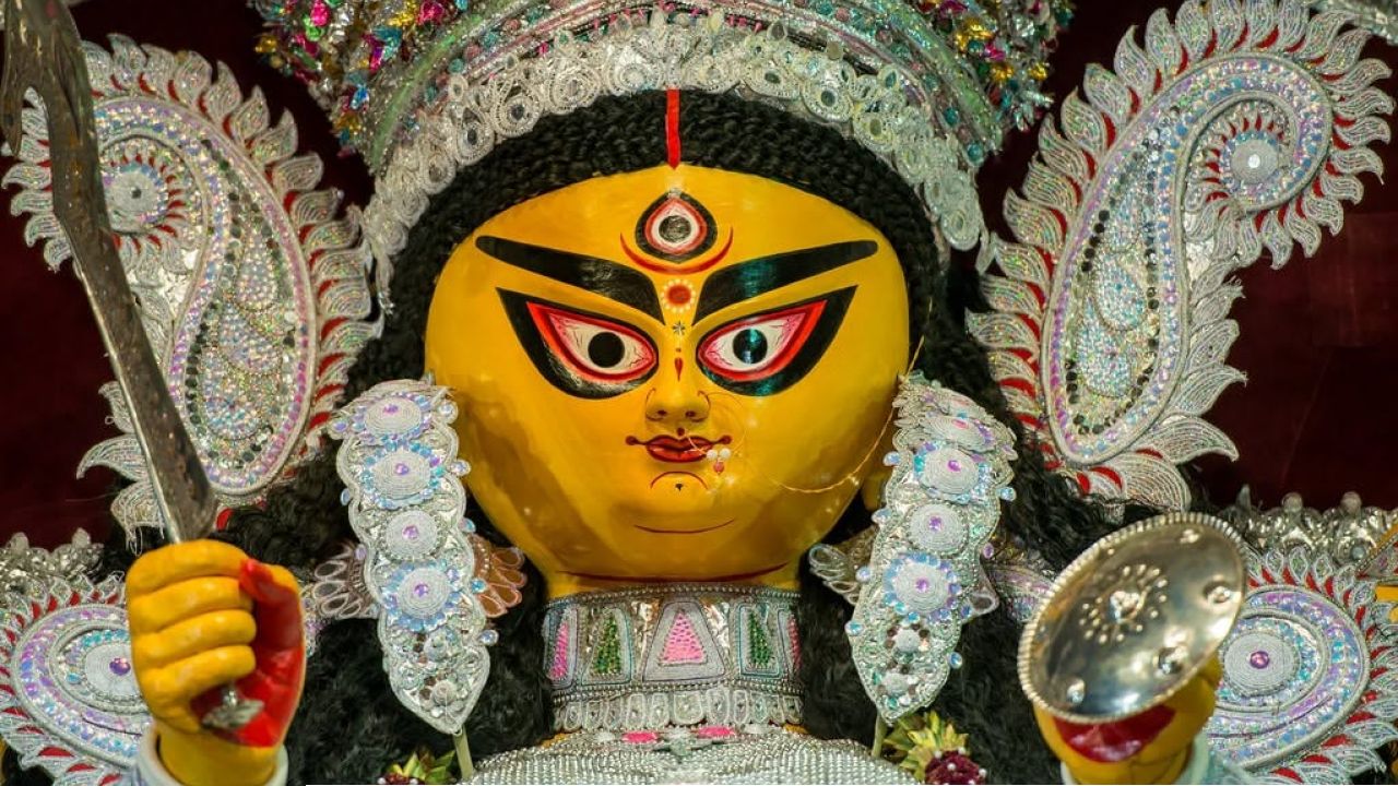 Durga Puja 2026: আদালতের জটিলতা কাটিয়ে ঢাকের বাদ্যি, খুঁটিপুজোতে শুরু বাগবাজারে পুজোর আমেজ