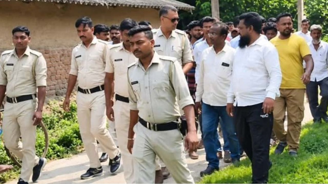 Nanur Incident: ১৭ বছর পর ভিটেয় ফিরতেই চরম তোলপাড়! ‘ওরা তো সিপিএমের হার্মাদ...’, কাদের ওপর ভয়াবহ রেগে আগুন কাজল শেখ?