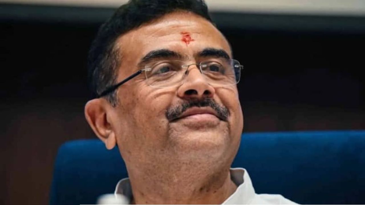  বালুরঘাটে পা রেখেই বিরাট চমক! বদলে যাচ্ছে গোটা জেলার ভাগ্য, সুকান্তর বাসভবনে বসেই ঐতিহাসিক ঘোষণা মুখ্যমন্ত্রীর