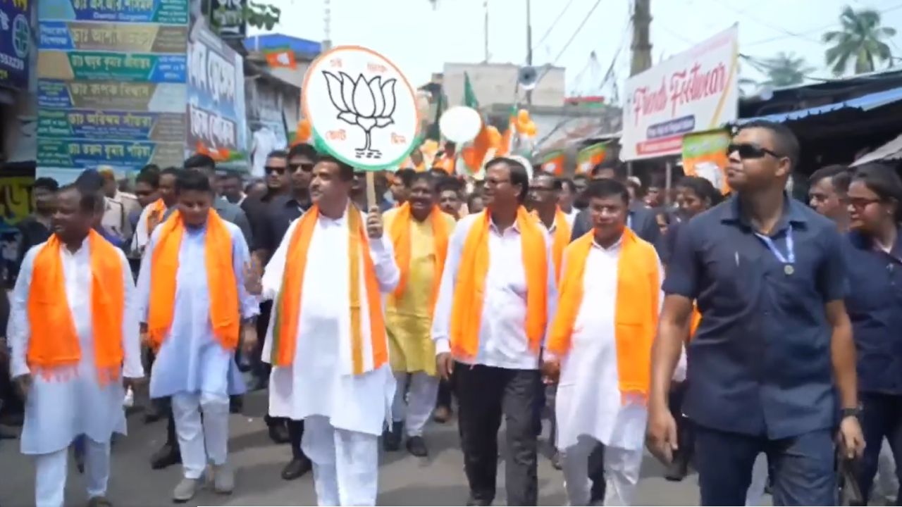 West Bengal By Election 2026: পাঁচ বছর পর সেই নন্দীগ্রামেই শুভেন্দুর বাণ, মমতার 'ভাঙা পা' ঘিরে বঙ্গ রাজনীতিতে ধুন্ধুমার, প্রবল অস্বস্তিতে তৃণমূল