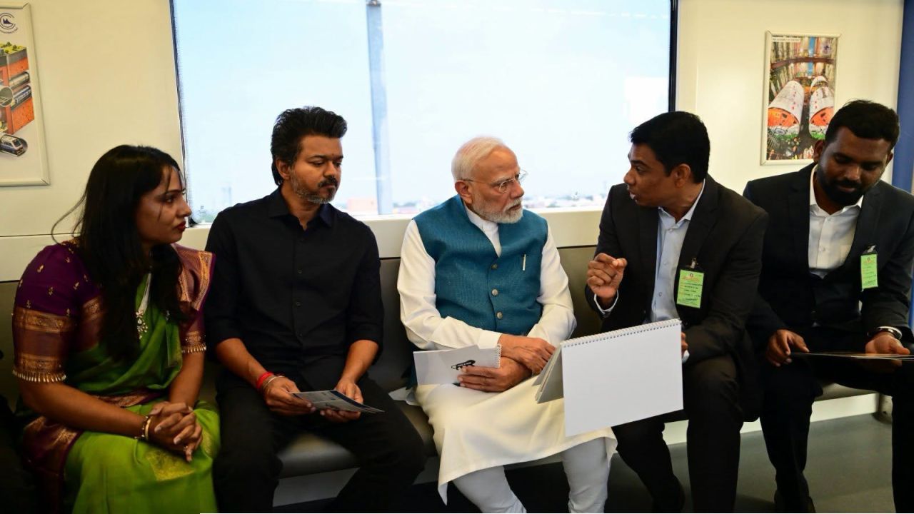 PM Narendra Modi: রাজনীতির জলঘোলা উড়িয়ে দেশের আর্থিক বৃদ্ধি ও বিশ্বমঞ্চে প্রযুক্তির ক্ষমতায়নেই পাখির চোখ মোদীর
