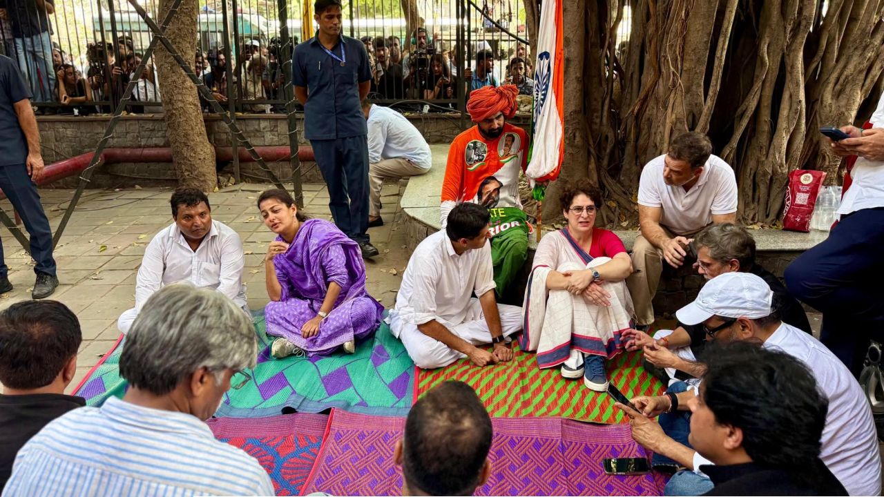 Supreme Court India: ‘বিচারবিভাগকে চমকে-ধমকে রাখা অসম্ভব’, সুর চড়ালেন প্রধান বিচারপতি