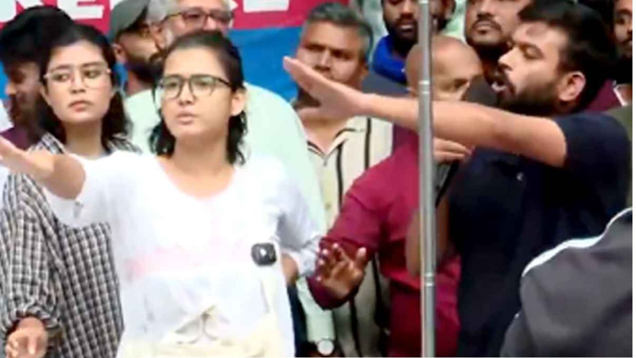 Neha Bora AISA: 'আন্দোলন শিখিয়েছে বাংলাদেশ', সংহতি বার্তাতেই বিজেপির হাতে মহা-অস্ত্র তুলে দিলেন আইসা নেত্রী নেহা! তার জেরেই কি নয়া সংঘাত?