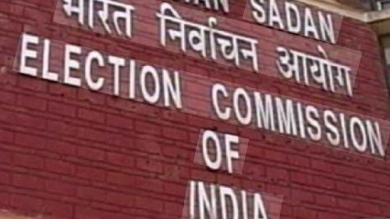 Election Commission: ১৩ কোটি ভোটার বাদের ধাক্কায় ব্যাকফুটে নির্বাচন কমিশন! নাম তুলতে ফের বিএলও-দের বাড়ি পাঠানোর সিদ্ধান্ত