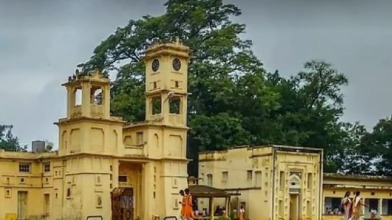  Visva Bharati: ধ্রুপদী বাংলার জাতীয় সদর দফতর এবার শান্তিনিকেতন! বিশ্বভারতী পেল উৎকর্ষ কেন্দ্রের তকমা