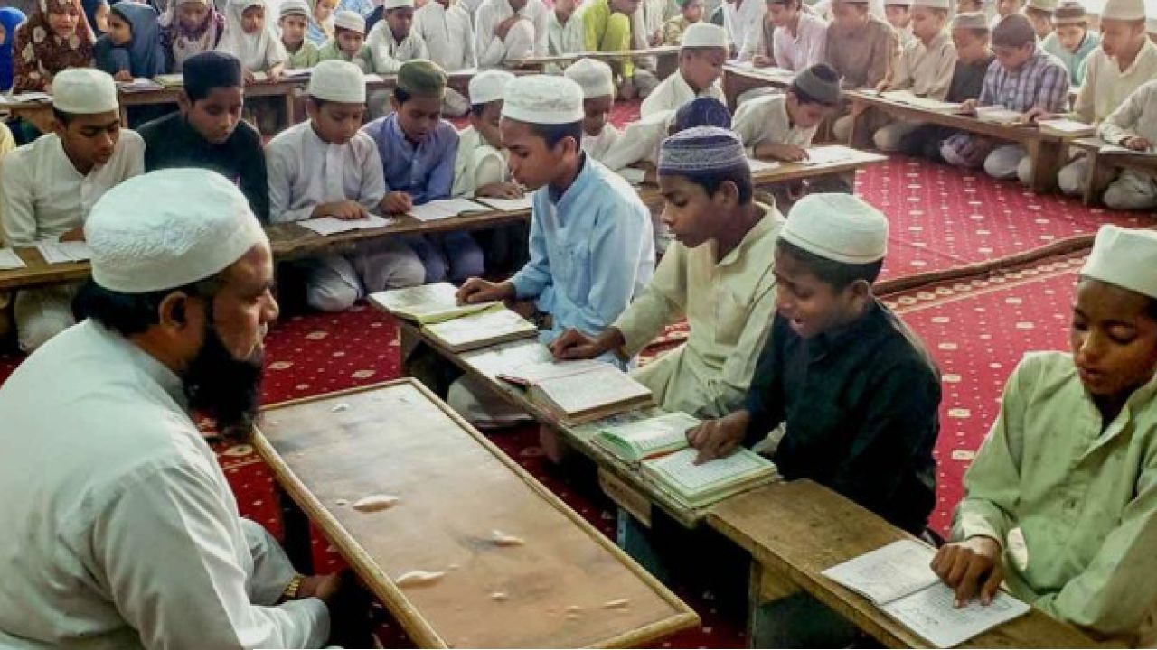 Madrasa Service Commission: রাজ্যে উঠে যাচ্ছে মাদ্রাসা সার্ভিস কমিশন! এবার শিক্ষক নিয়োগ করবে এসএসসি, মুখ্যমন্ত্রী শুভেন্দুর বড় ঘোষণা