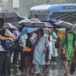কালবৈশাখীর তাণ্ডবে স্বস্তির বৃষ্টি: দক্ষিণবঙ্গে ভারী বৃষ্টির 'লাল সতর্কতা', নামল তাপমাত্রার পারদ