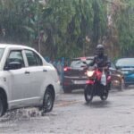 প্রাক-বর্ষার তাণ্ডবে জলমগ্ন তিলোত্তমা! কলকাতা-সহ একাধিক জেলায় কমলা সতর্কতা, আগামী মঙ্গলবার পর্যন্ত দুর্যোগের পূর্বাভাস