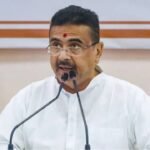 মুখ্যমন্ত্রীর ক্লাসে বাম-তৃণমূলকে তোপ! ‘সবাই মিলে রাজ্য গড়তে হবে’ ডাক শুভেন্দুর